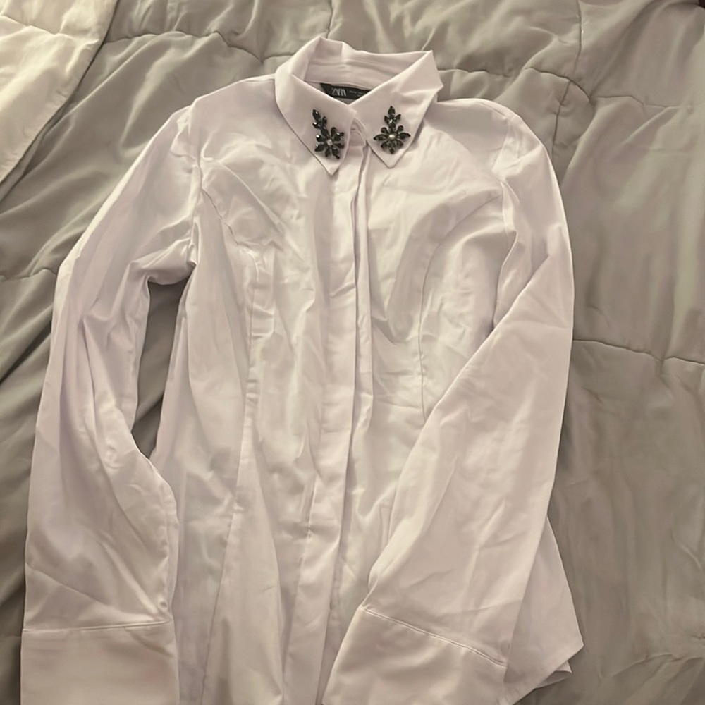Womens Zara blouse new with tags